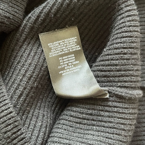 Wilfred Pinot Longsleeve dress in black - Picture 8 of 8